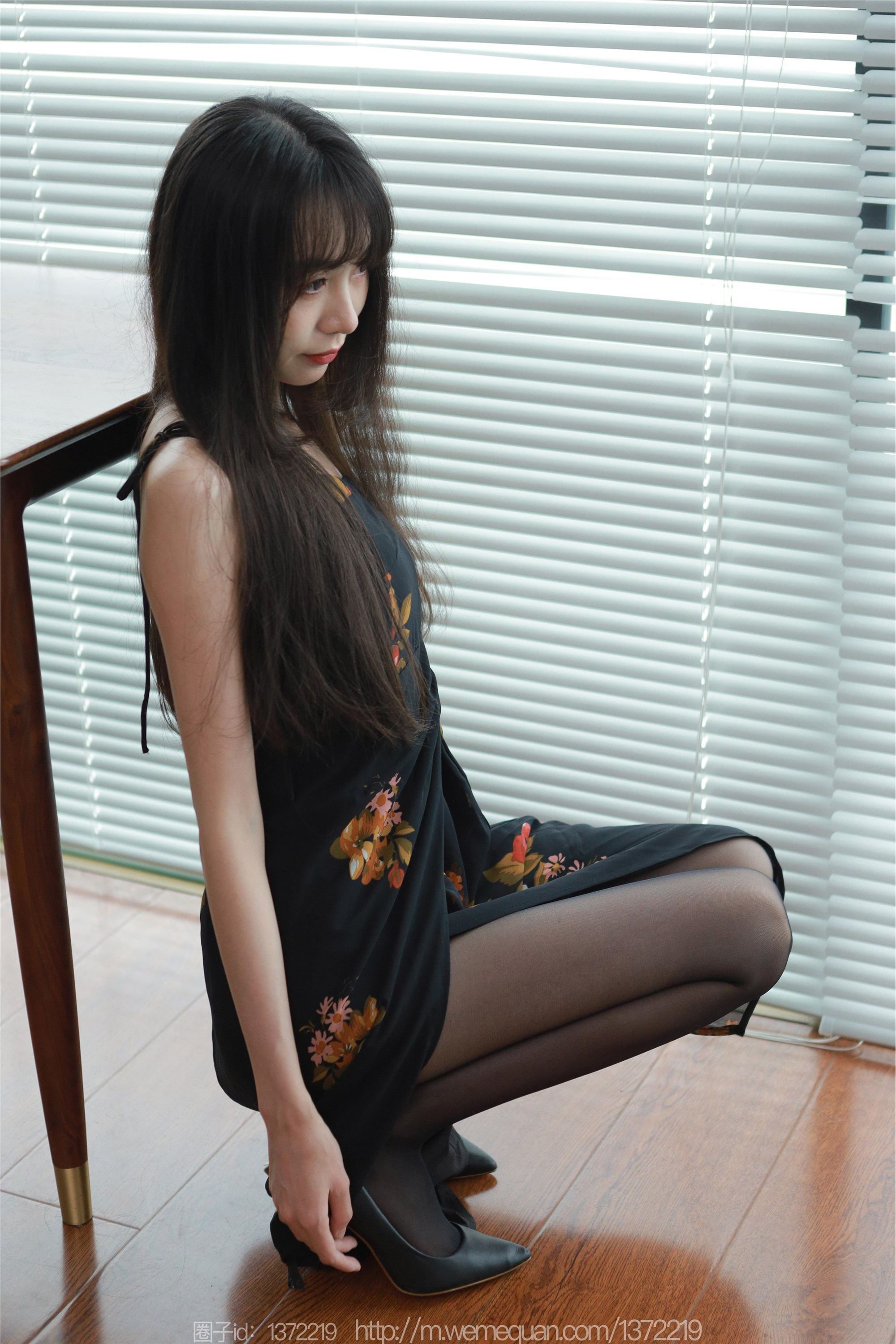 IESS异思趣向  2023.04.28 丝享家 1435 团团《黑色高跟鞋》